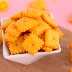 Gluten-free Homemade Cheez-its (3 Ingredients)