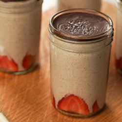 Strawberry Chocolate Blended Overnight Oats