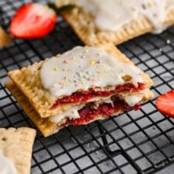 Homemade Strawberry Pop Tarts