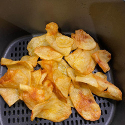 Air Fryer Potato Chips with Vinegar