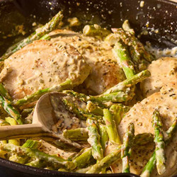 One Pan Lemon Chicken And Asparagus