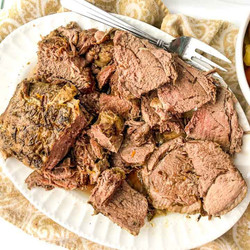 Easy Rosemary &amp; Garlic Instant Pot Leg Of Lamb