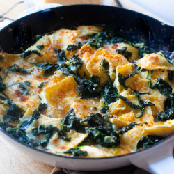Skillet Ravioli With Spinach