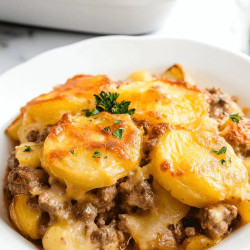 Easy 5-ingredient Hamburger &amp; Potato Casserole