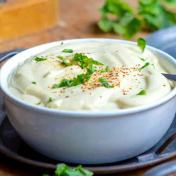 Purée De Chou-fleur Au Lait De Coco Et Au Curry