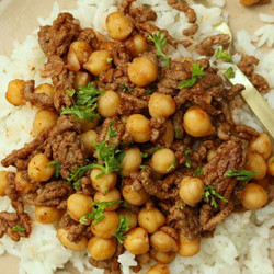 Middle Eastern–spiced Ground Beef And Chickpeas