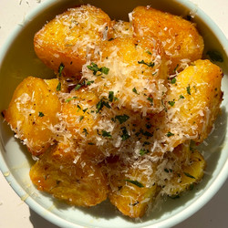 Honey Garlic &amp; Rosemary Roast Potatoes