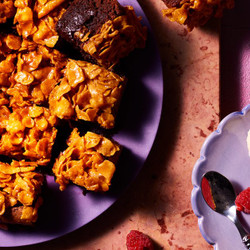 Nadiya's Caramel Cornflake Brownies