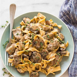 Slow Cooker Weeknight Stroganoff