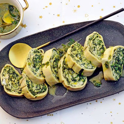 Rotolo Met Spinazie, Gorgonzola En Saliebotersaus