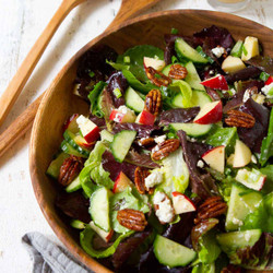 Autumn Salad With Apple &amp; Pecans