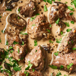 Easy Slow Cooker Beef Stroganoff
