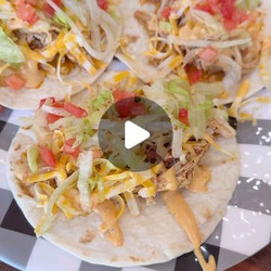 Crockpot Chicken Tacos
