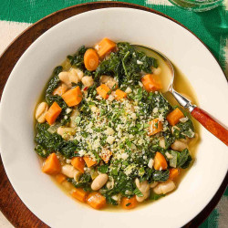 Garlicky White Bean &amp; Kale Stew With Lemon vego must