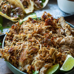 Slow Cooker Pork Carnitas Recipe [+video]
