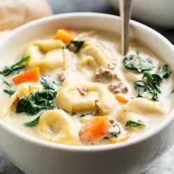 Slow Cooker Creamy Tortellini Soup