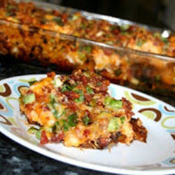 Loaded Potato &amp; Buffalo Chicken Casserole