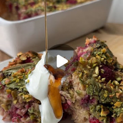 Raspberry + Pistachio Baked Oats