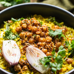 Creamy Coconut Rice With Spiced Chickpeas
