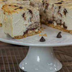 Easy Protein Cheesecake With A Crust