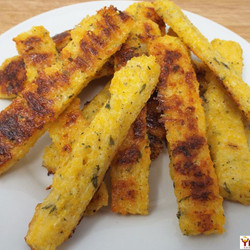 Crispy Baked Garlic And Parmesan Polenta Fries