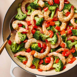 One-pot Garlicky Shrimp &amp; Broccoli