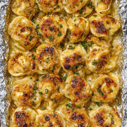 Oven-baked 4-ingredient Garlic Butter Tortellini