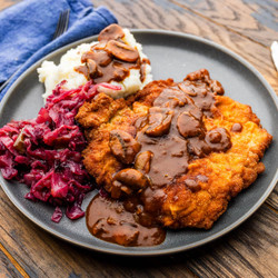 Jägerschnitzel (schnitzel With Mushroom Gravy)