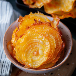 Cheesy Onion Crisps Recipe