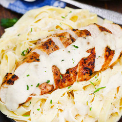 Olive Garden Chicken Alfredo Copycat