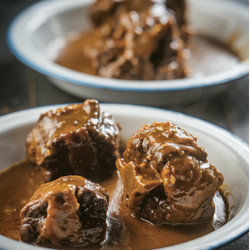 Spicy Curried Oxtails