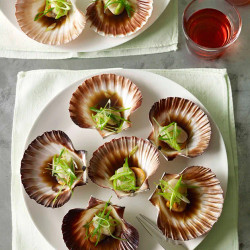 Steamed Wild-harvest Scallops With Ginger And Spring Onions