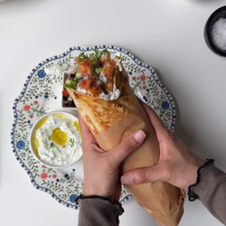 Greek Chicken Wraps 🌯