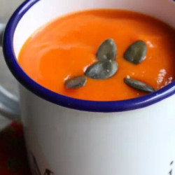 Soupe De Butternut, Poivrons Rouges Et Patate Douce