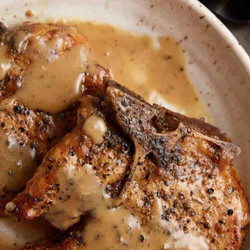 Slow Cooker Pork Chops With Ranch Gravy
