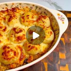 صنية دجاج مع كرات البطاطس