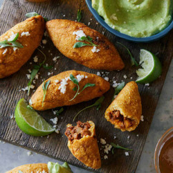 Chorizo Molotes