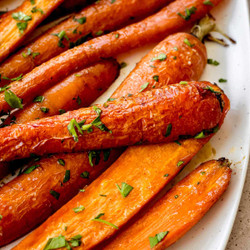 Easy Maple Roasted Carrots