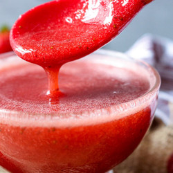 Homemade Fresh Strawberry Syrup