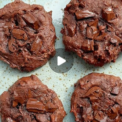 Flourless Chocolate Date Cookies