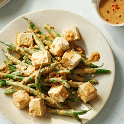 Green Bean And Tofu Salad With Peanut Dressing
