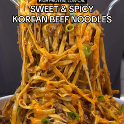 Sweet &amp; Spicy Korean Beef Noodles Slow Cooker Meal Prep