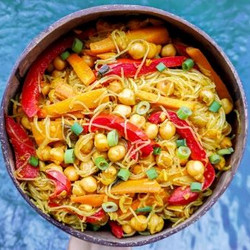 Vegan Singapore Noodles With Chickpeas