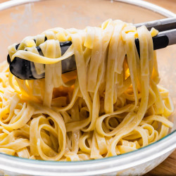 Fettuccine Alfredo
