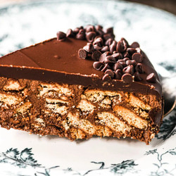 British Chocolate Biscuit Cake