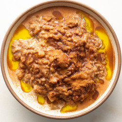 Molten Date And Olive Oil Oats