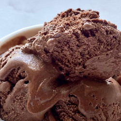 4 Ingredient Vegan Chocolate Ice Cream
