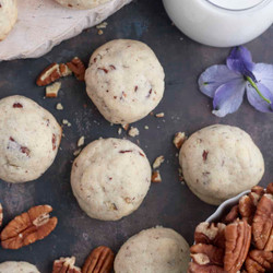 Easy Pecan Sandies