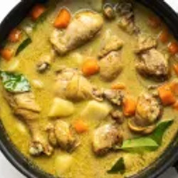 Vietnamese Coconut Chicken Curry (cà Ri Gà)