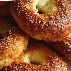 Fluffy Cottage Cheese Bagels